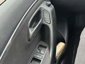 Volkswagen Polo (2014) thumbnail 19