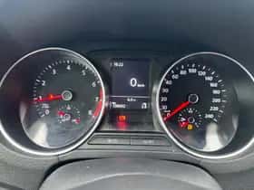 Volkswagen Polo (2014) thumbnail 3
