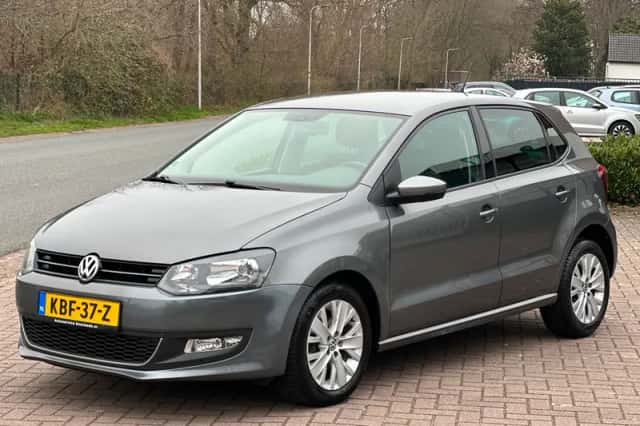 Volkswagen Polo (2013) thumbnail 1