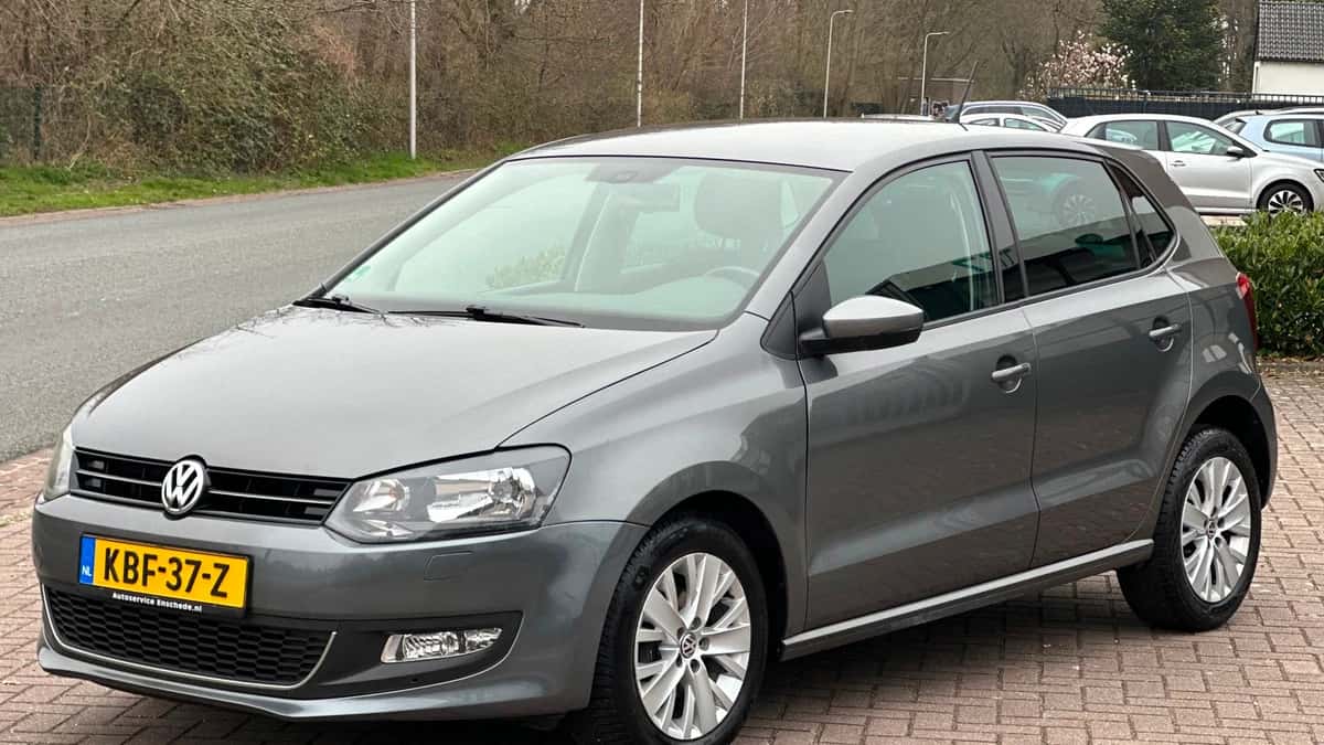 Volkswagen Polo (2013) — foto 1