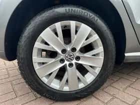 Volkswagen Polo (2013) thumbnail 25