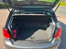 Volkswagen Polo (2012) thumbnail 3