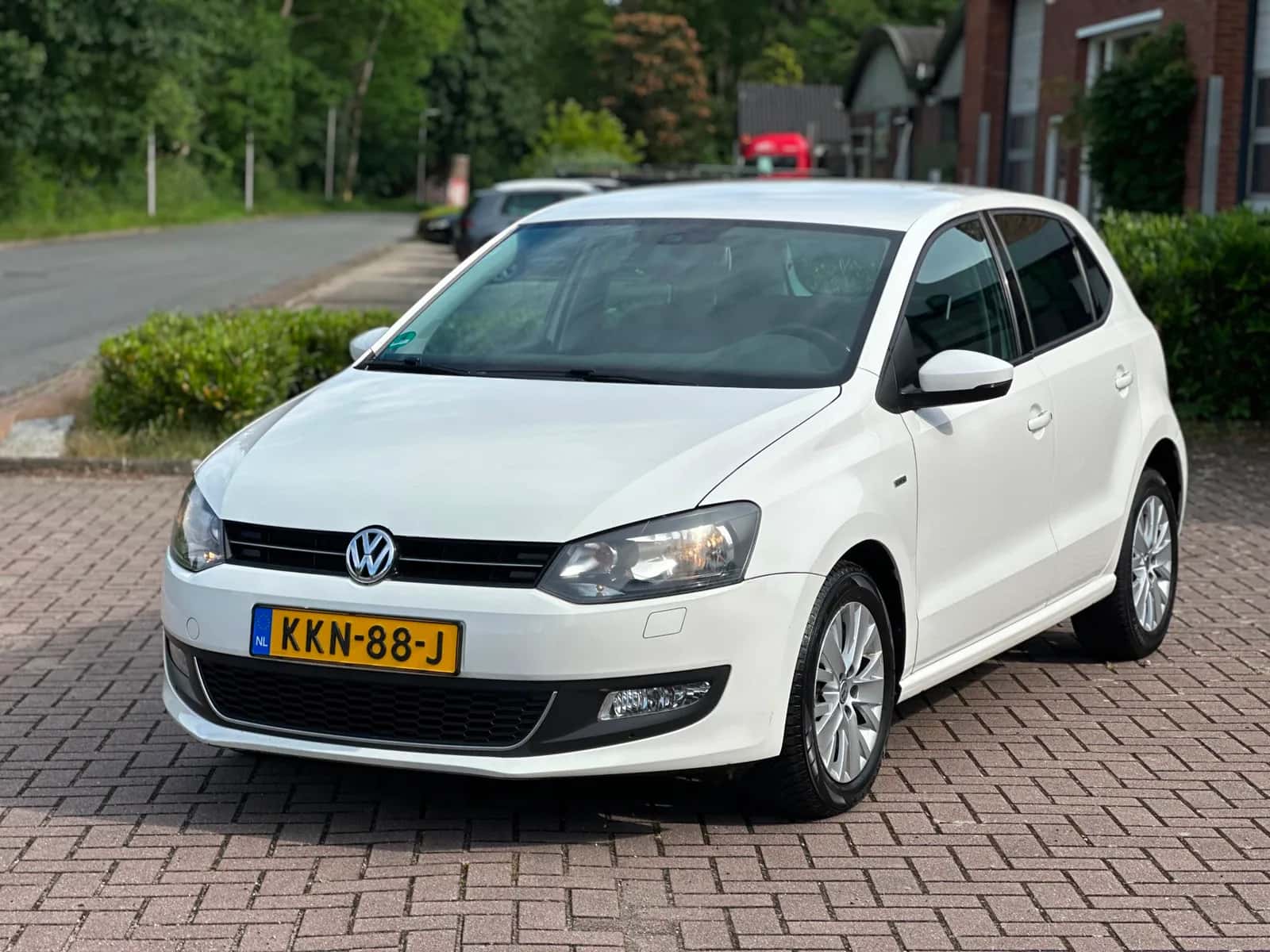 Volkswagen Polo (2013) — foto 1