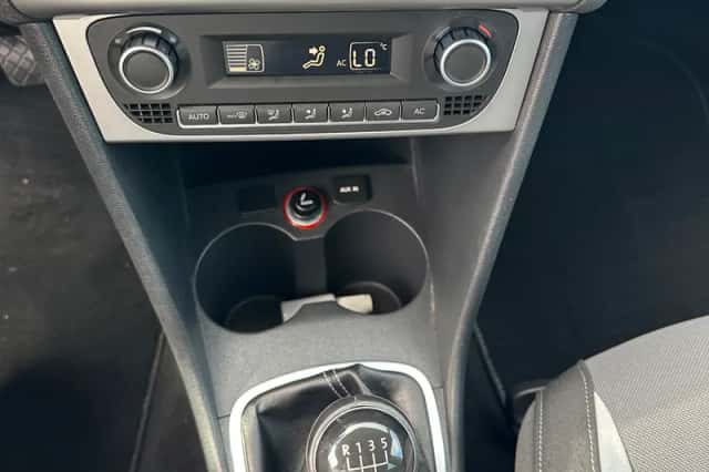 Volkswagen Polo (2013) thumbnail 14