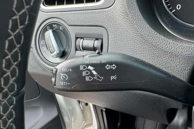 Volkswagen Polo (2013) thumbnail 21