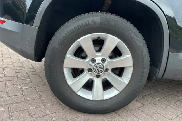 Volkswagen Tiguan (2009) thumbnail 18