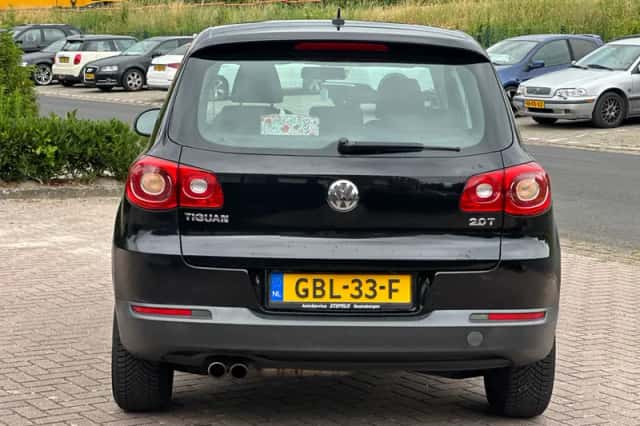 Volkswagen Tiguan (2009) thumbnail 5