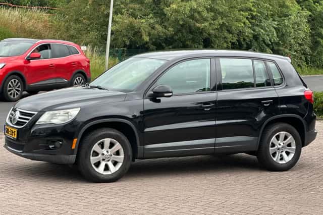 Volkswagen Tiguan (2009) thumbnail 6