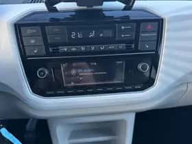 Volkswagen Up! (2016) thumbnail 13