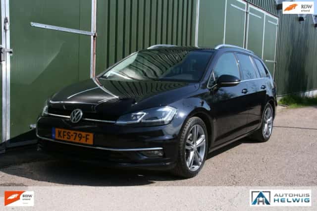 Volkswagen Golf (2020) thumbnail 1