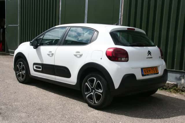 Citroën C3 (2023) thumbnail 2