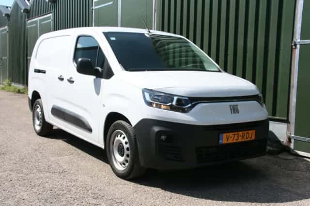 Fiat Doblò (2023) thumbnail 2