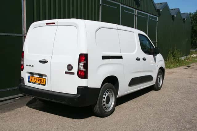 Fiat Doblò (2023) thumbnail 3