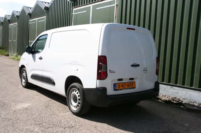 Opel Combo (2023) thumbnail 4