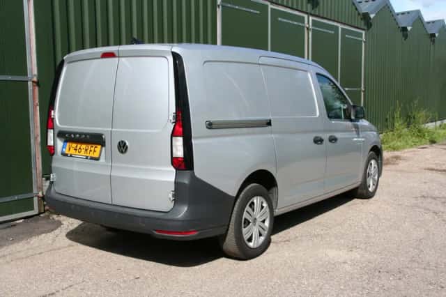 Volkswagen Caddy (2022) thumbnail 3