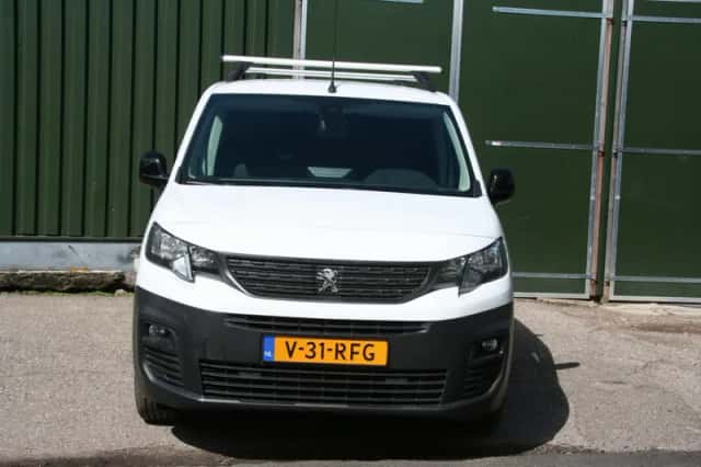 Peugeot Partner (2023) thumbnail 5