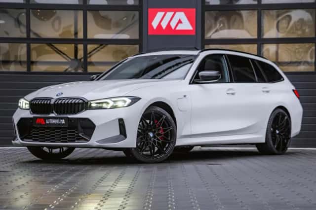 BMW 3-Serie (2024) thumbnail 2