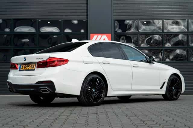 BMW 5-Serie (2020) thumbnail 4