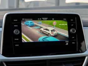 Volkswagen T-Roc (2025) thumbnail 17