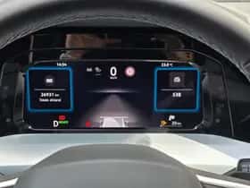 Volkswagen Golf (2024) thumbnail 14