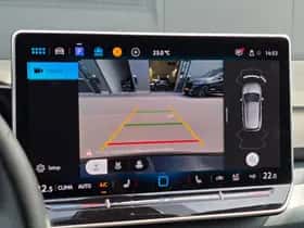Volkswagen Golf (2024) thumbnail 20