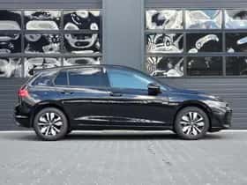 Volkswagen Golf (2024) thumbnail 31