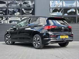 Volkswagen Golf (2024) thumbnail 33