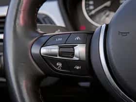 BMW X1 (2016) thumbnail 8