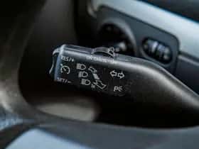 Volkswagen Golf (2013) thumbnail 10