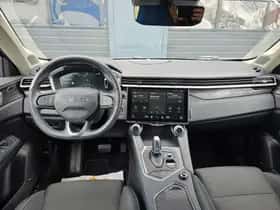 Lynk & Co 01 (2022) thumbnail 3