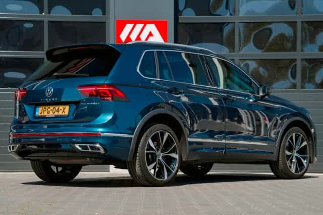 Volkswagen Tiguan (2021) thumbnail 4