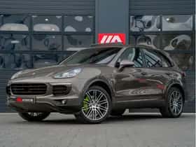 Porsche Cayenne (2015)