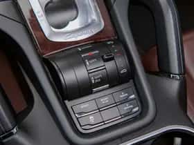 Porsche Cayenne (2015) thumbnail 20