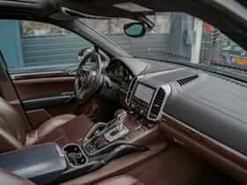 Porsche Cayenne (2015) thumbnail 27