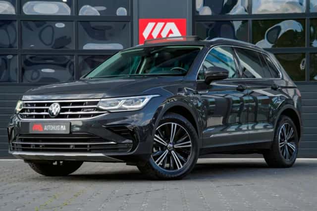 Volkswagen Tiguan (2023) thumbnail 1