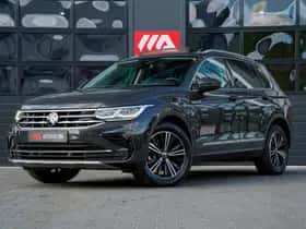 Volkswagen Tiguan (2023) thumbnail 2