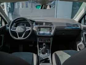 Volkswagen Tiguan (2023) thumbnail 3