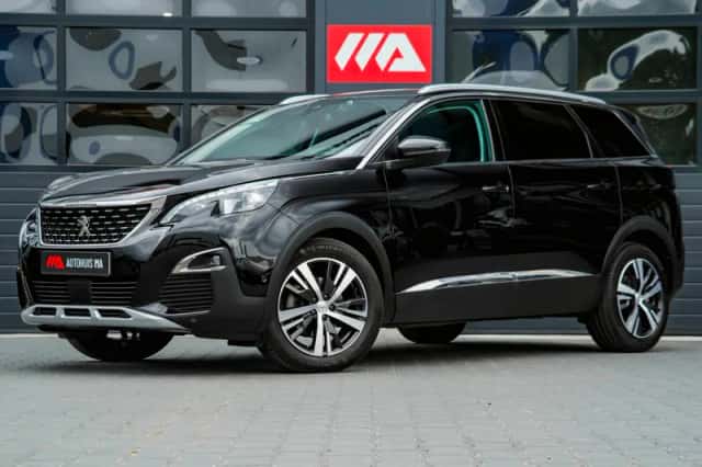 Peugeot 5008 (2019) thumbnail 2