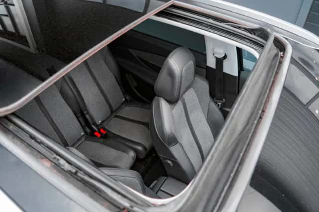 Peugeot 5008 (2019) thumbnail 6