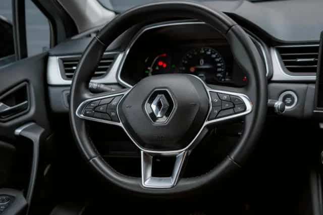 Renault Captur (2020) thumbnail 5