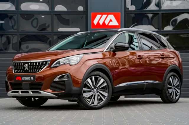 Peugeot 3008 (2017) thumbnail 1