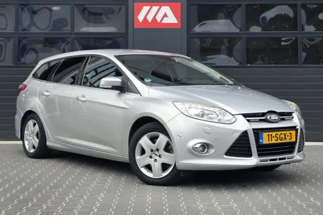 Ford Focus (2011) thumbnail 4