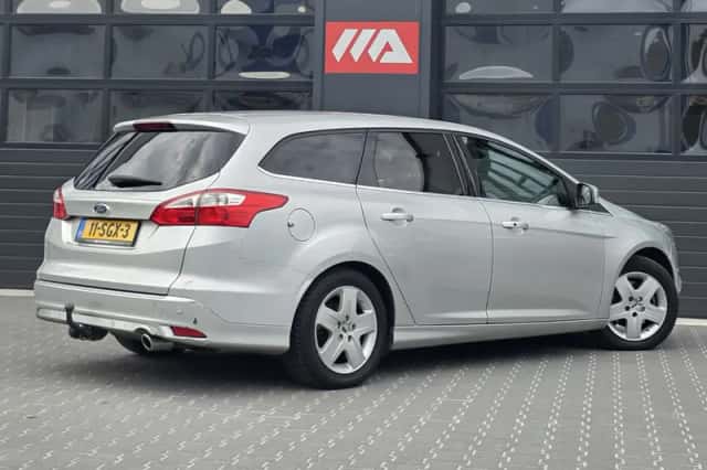 Ford Focus (2011) thumbnail 6