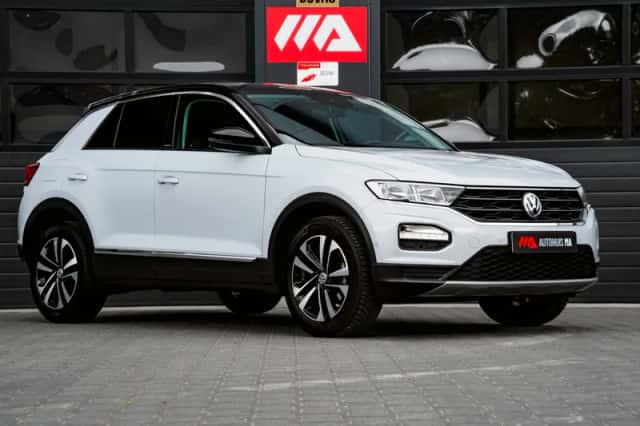Volkswagen T-Roc (2019) thumbnail 5