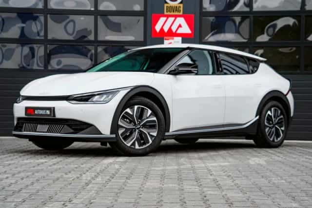 Kia EV6 (2024) thumbnail 2