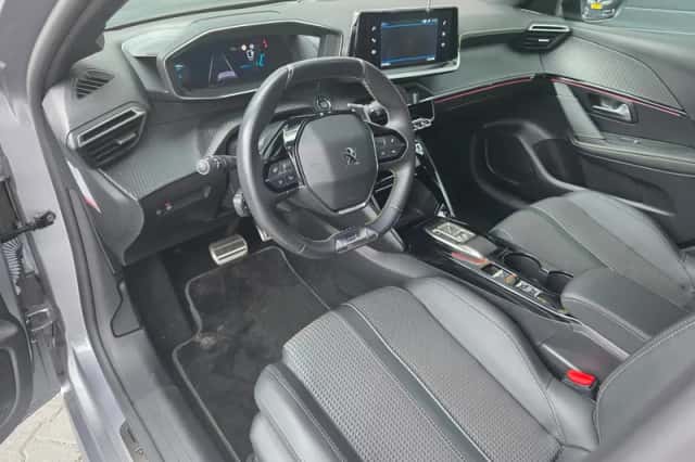 Peugeot 208 (2023) thumbnail 6