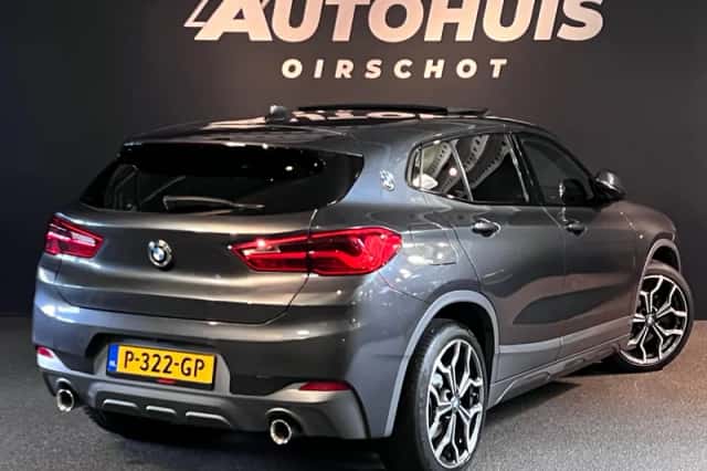 BMW X2 (2019) thumbnail 2