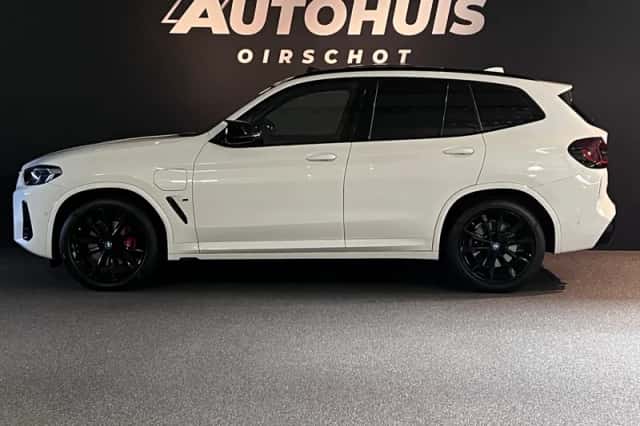 BMW X3 (2022) thumbnail 5