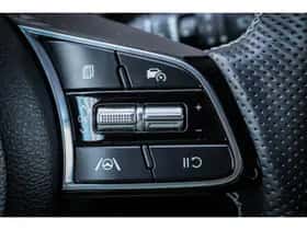Kia Proceed (2022) thumbnail 11