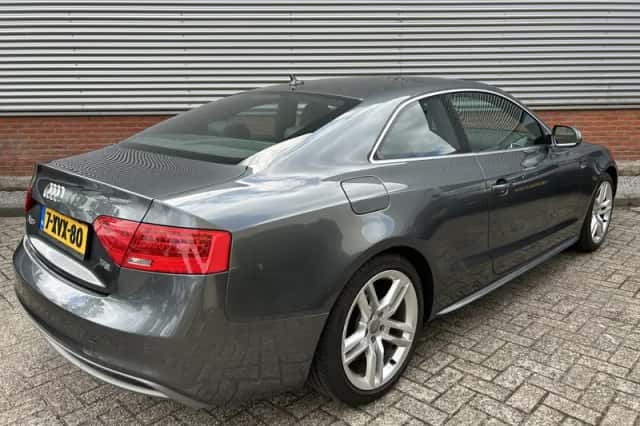Audi A5 (2014) thumbnail 2